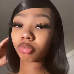 Meet your Posher, Chamela